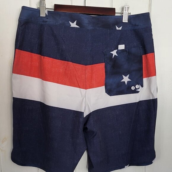 AEO Flex Stars & Stipes Means Board Swim Shorts - Picture 8 of 11